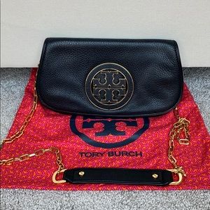 Tory Butch Crossbody bag with Gold Chain Strap